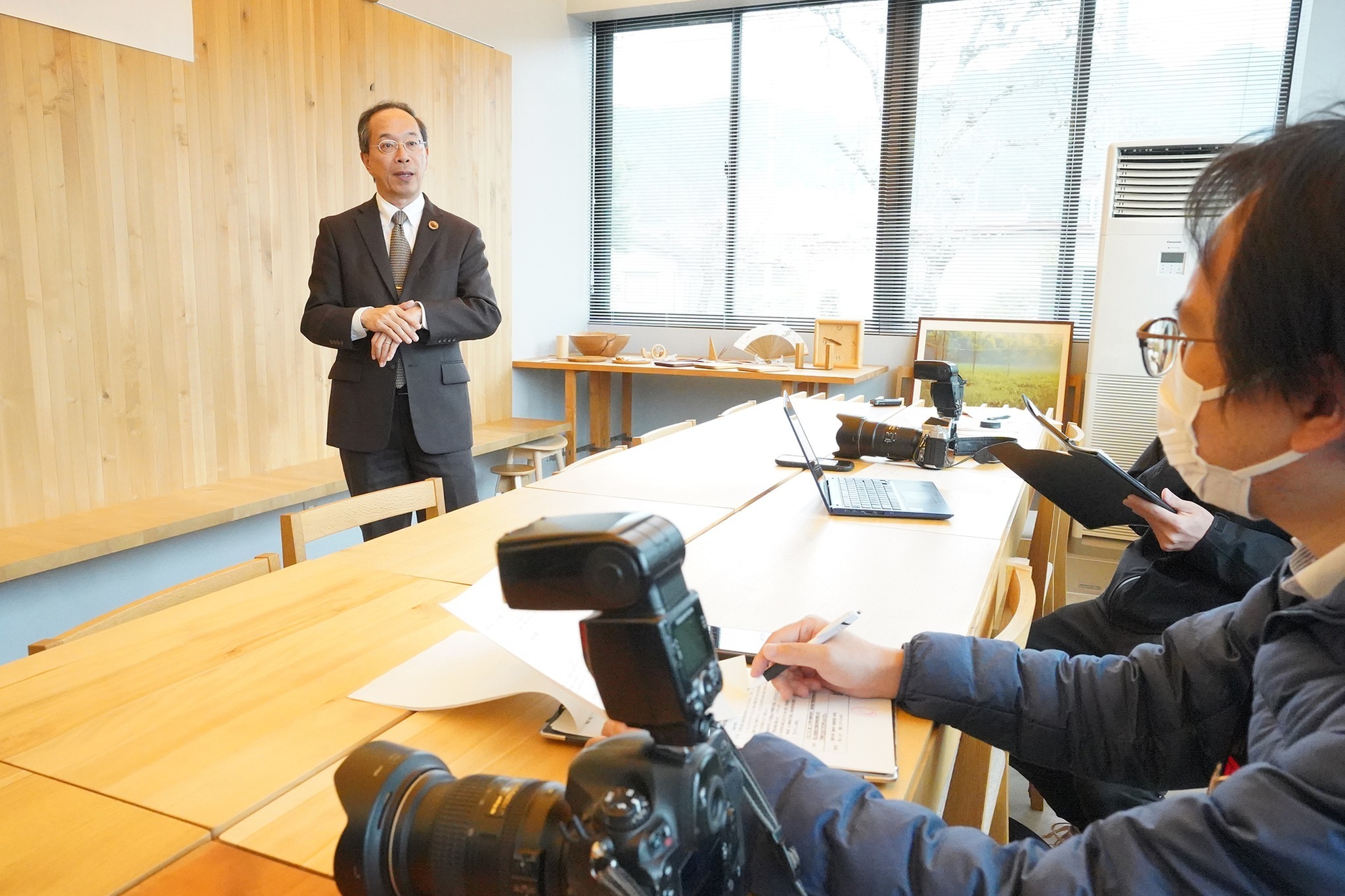 県内の市町村で初めて「森の国・木の街」づくり宣言を行いました