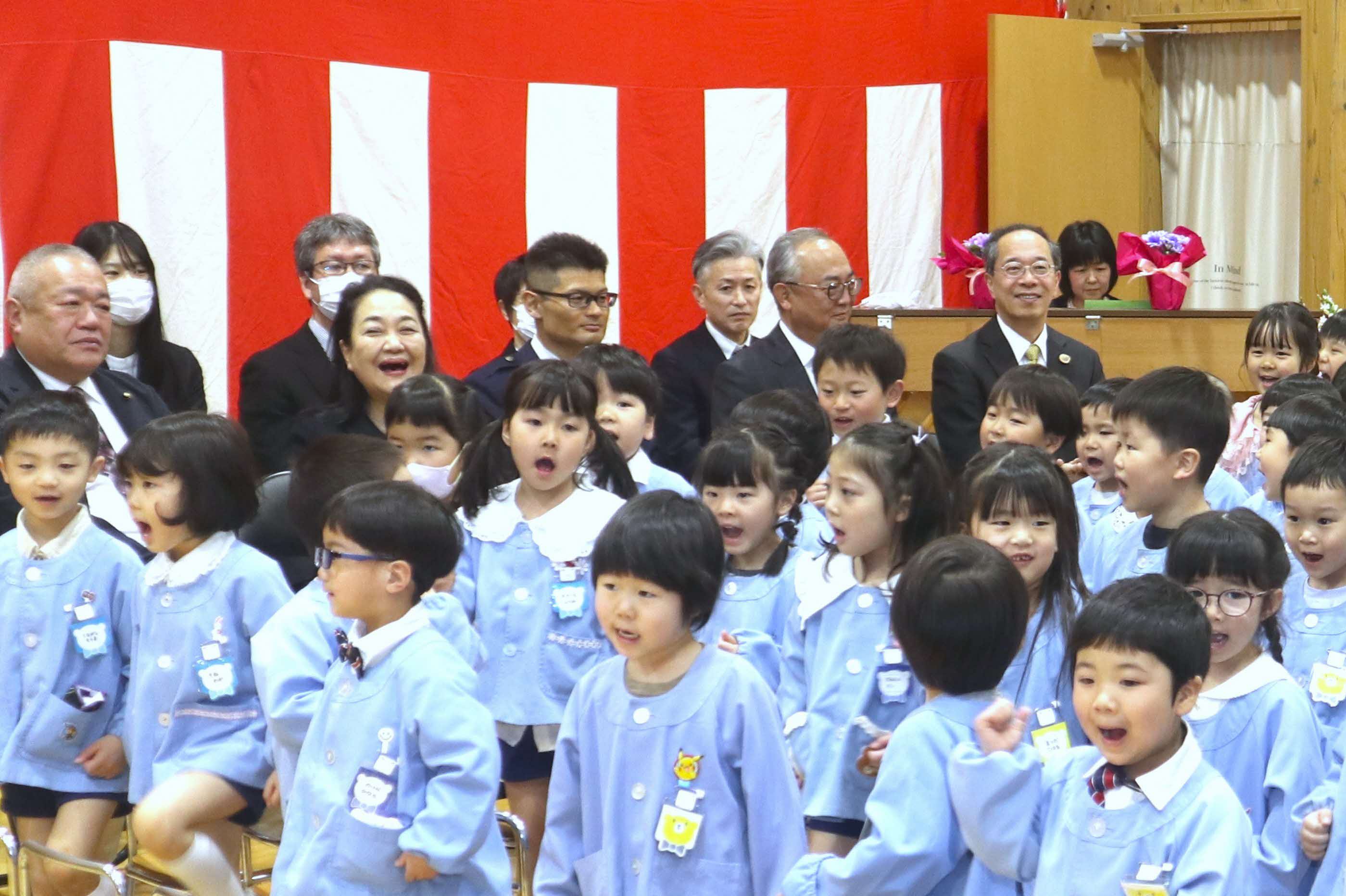 神岡町の保育園再編で新たに「神岡こども園」が開園しました