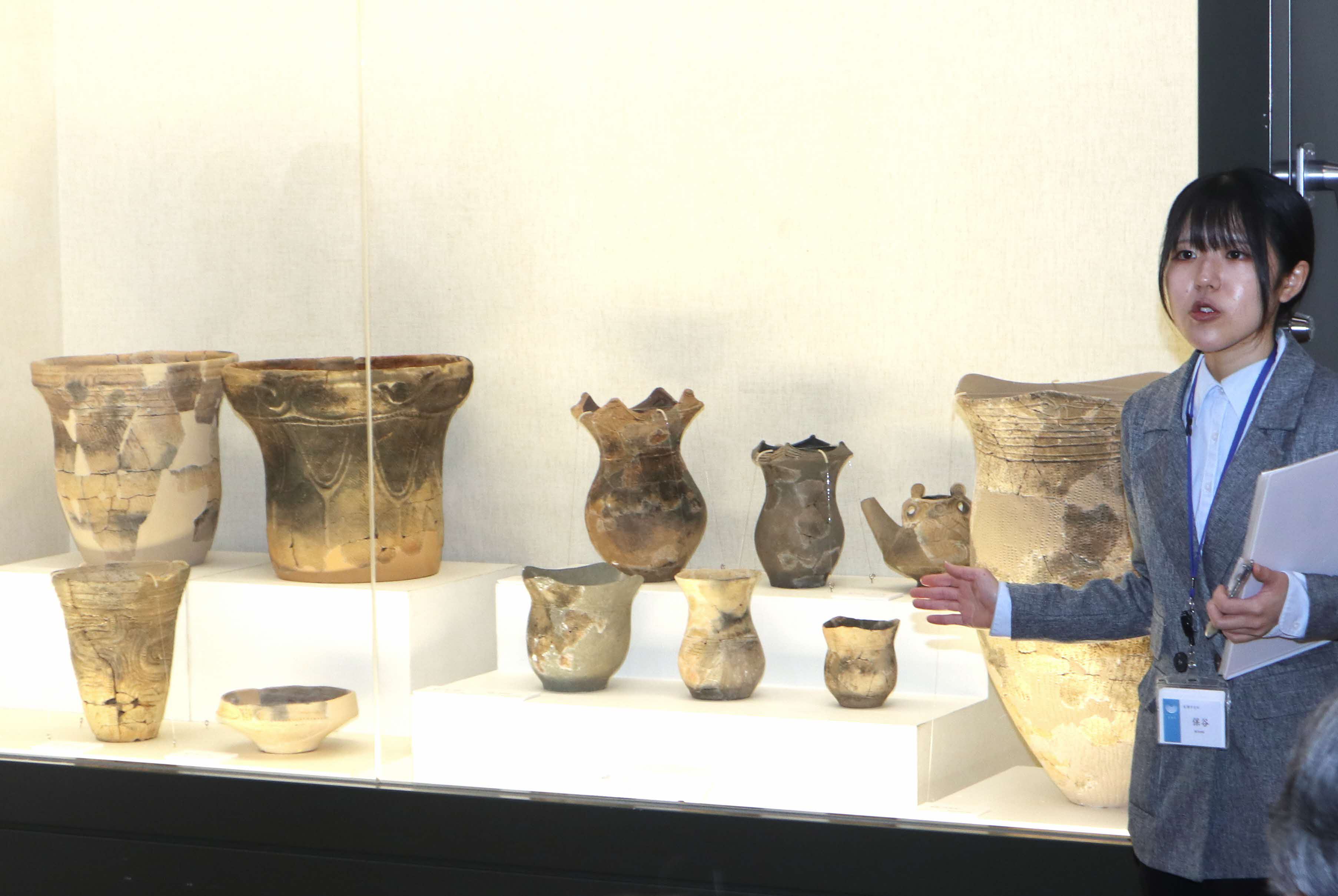 国重文指定の答申受けた「石棒」展とギャラリートークを開催