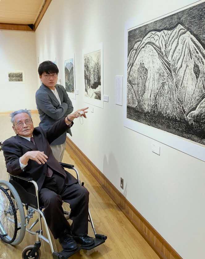 「袖垣治彦木版画展～飛騨の山々、渓流、高原を彫る」を開催