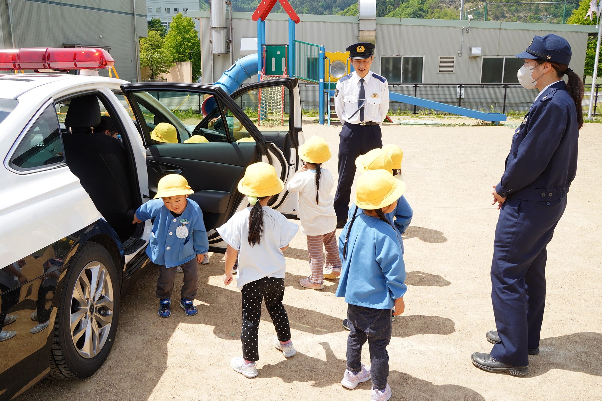 さくら保育園で交通安全教室が開かれました