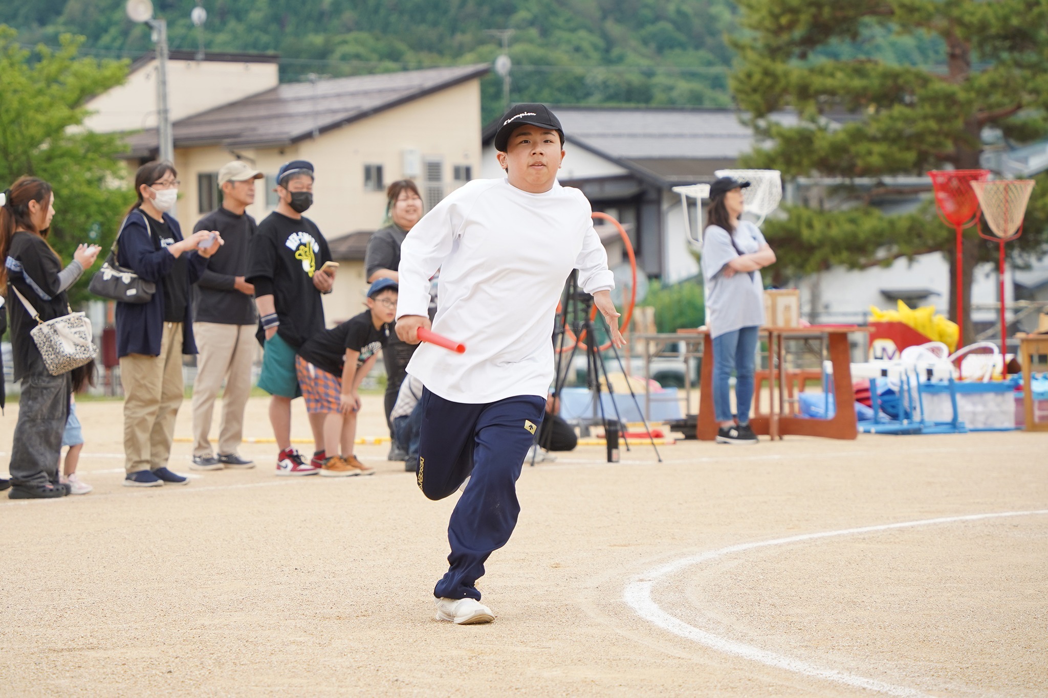 児童生徒の歓声ひびく～飛騨吉城特別支援学校で運動会