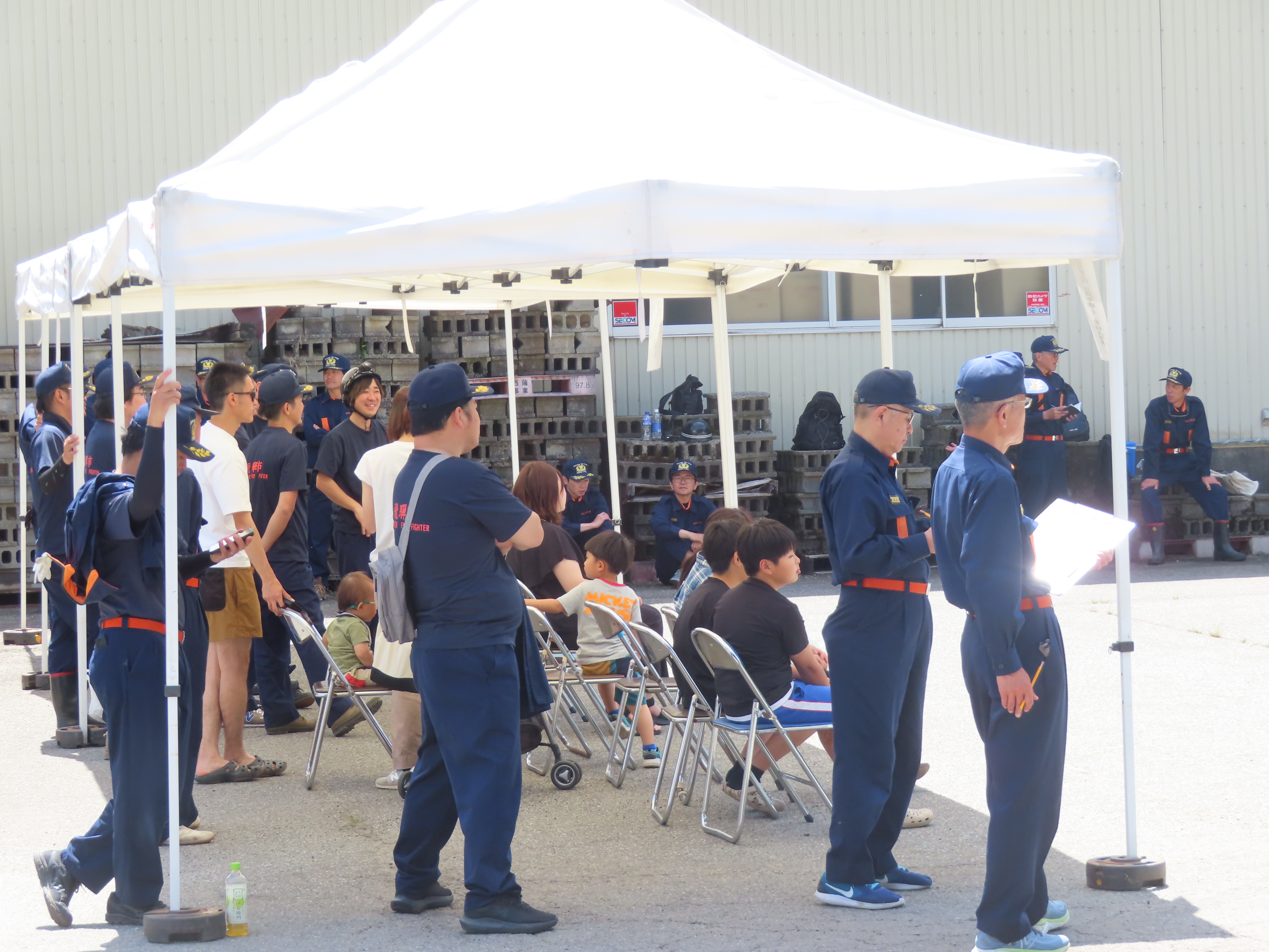飛騨市消防団が消火技術の向上を目指し、飛衛消火訓練会を行いました