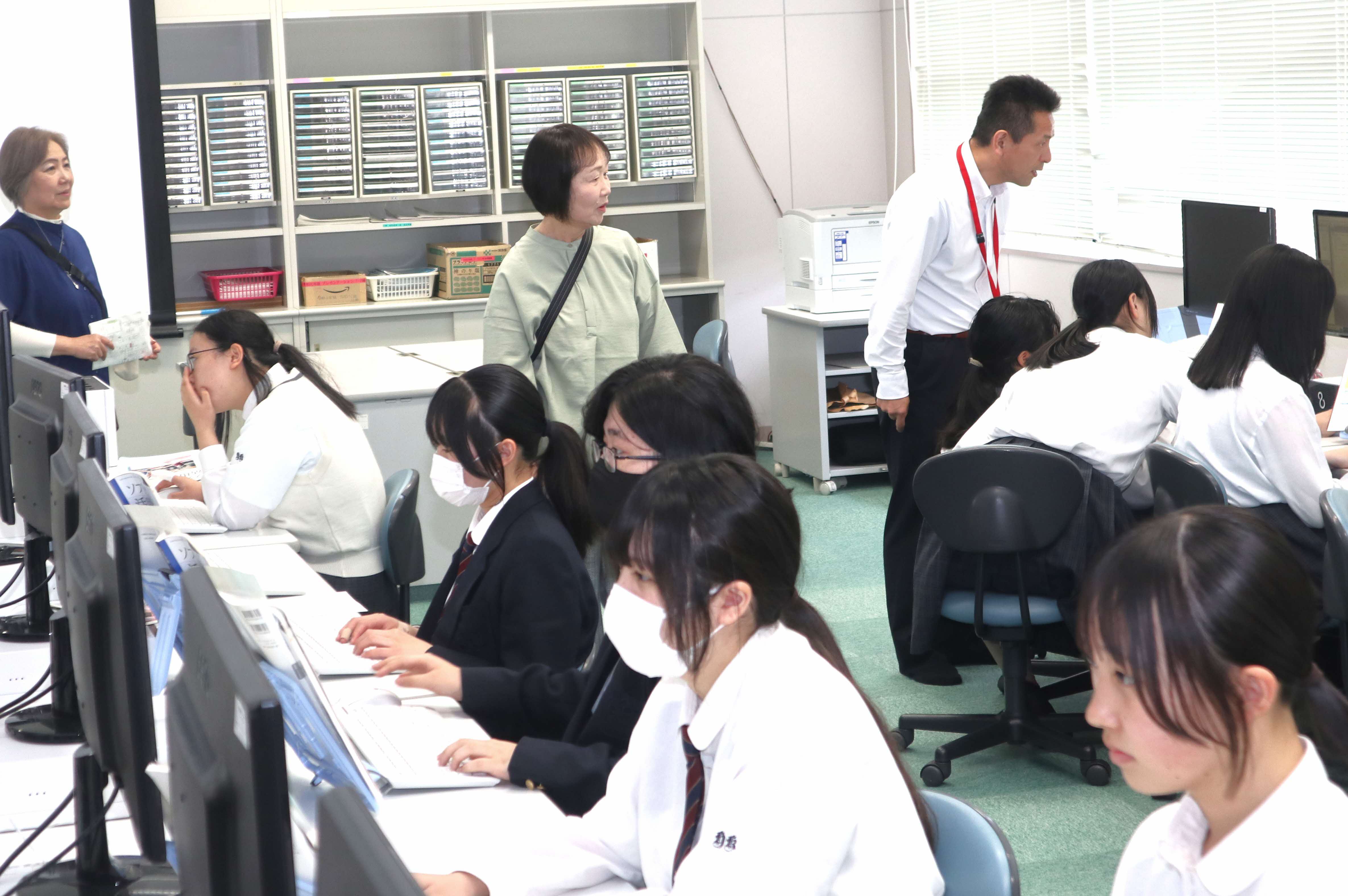 飛騨神岡高が一般公開日「OPEN！飛騨神」を開催