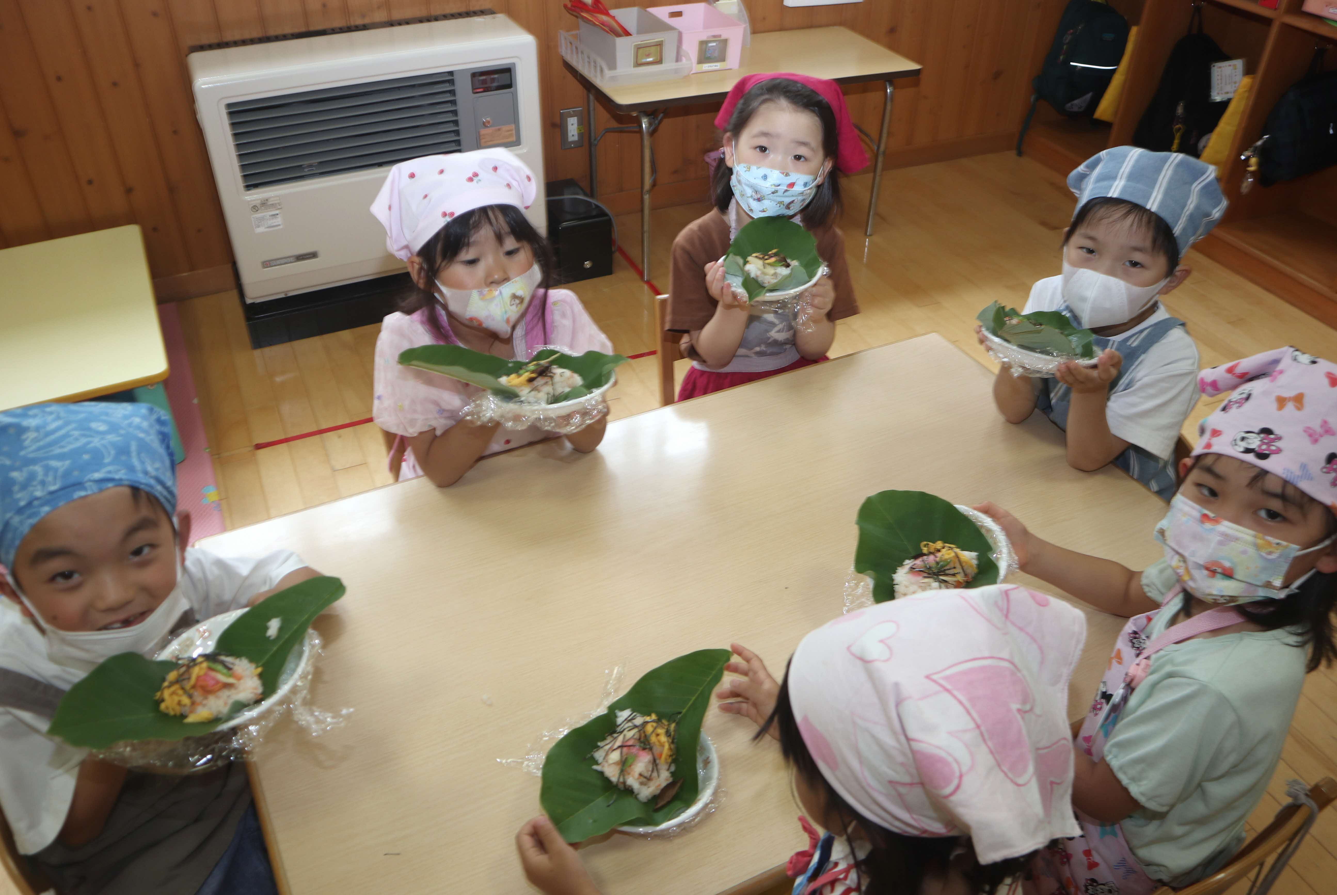 健やかな成長を願って…河合、宮川両園が旧暦「こどもの日」祝う