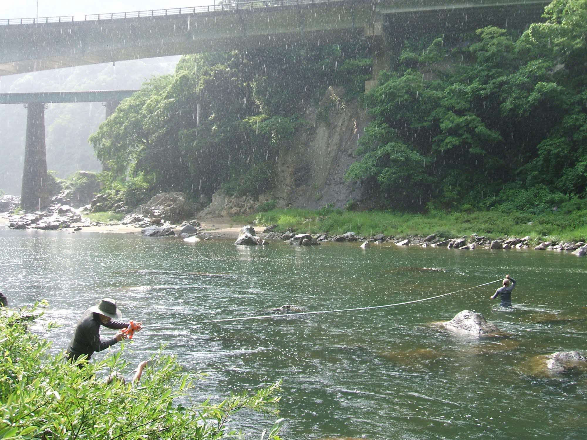 宮川下流漁協が「河川環境調査」を実施しました
