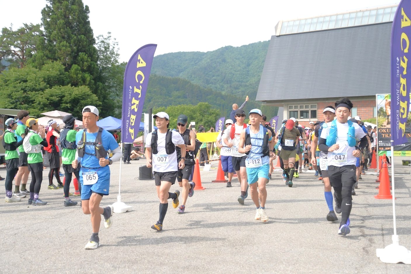 大自然を駆け抜ける「奥飛騨トレイルラン」に143名が参加