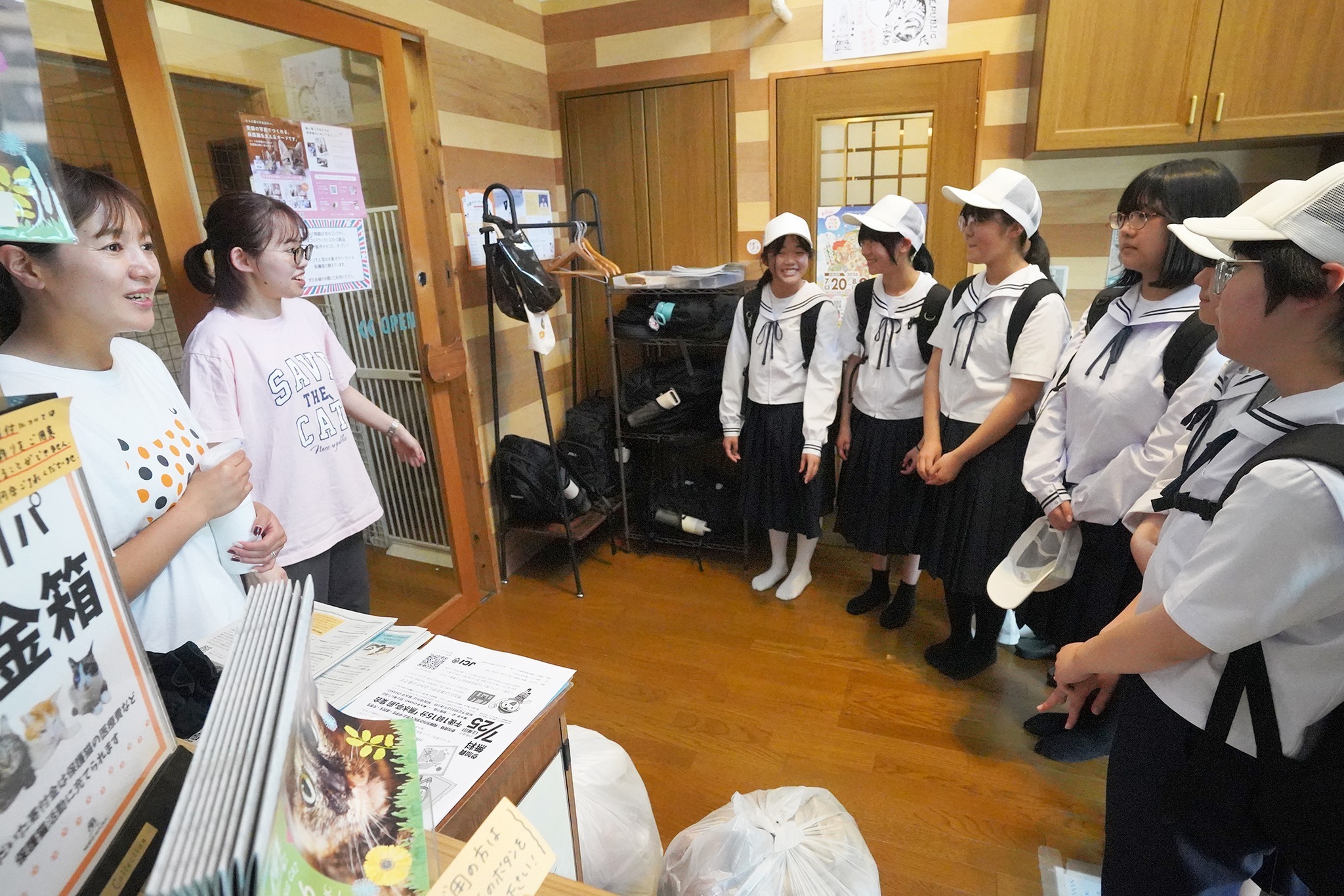 神岡中1年生が古川町の事業所などを見学しました
