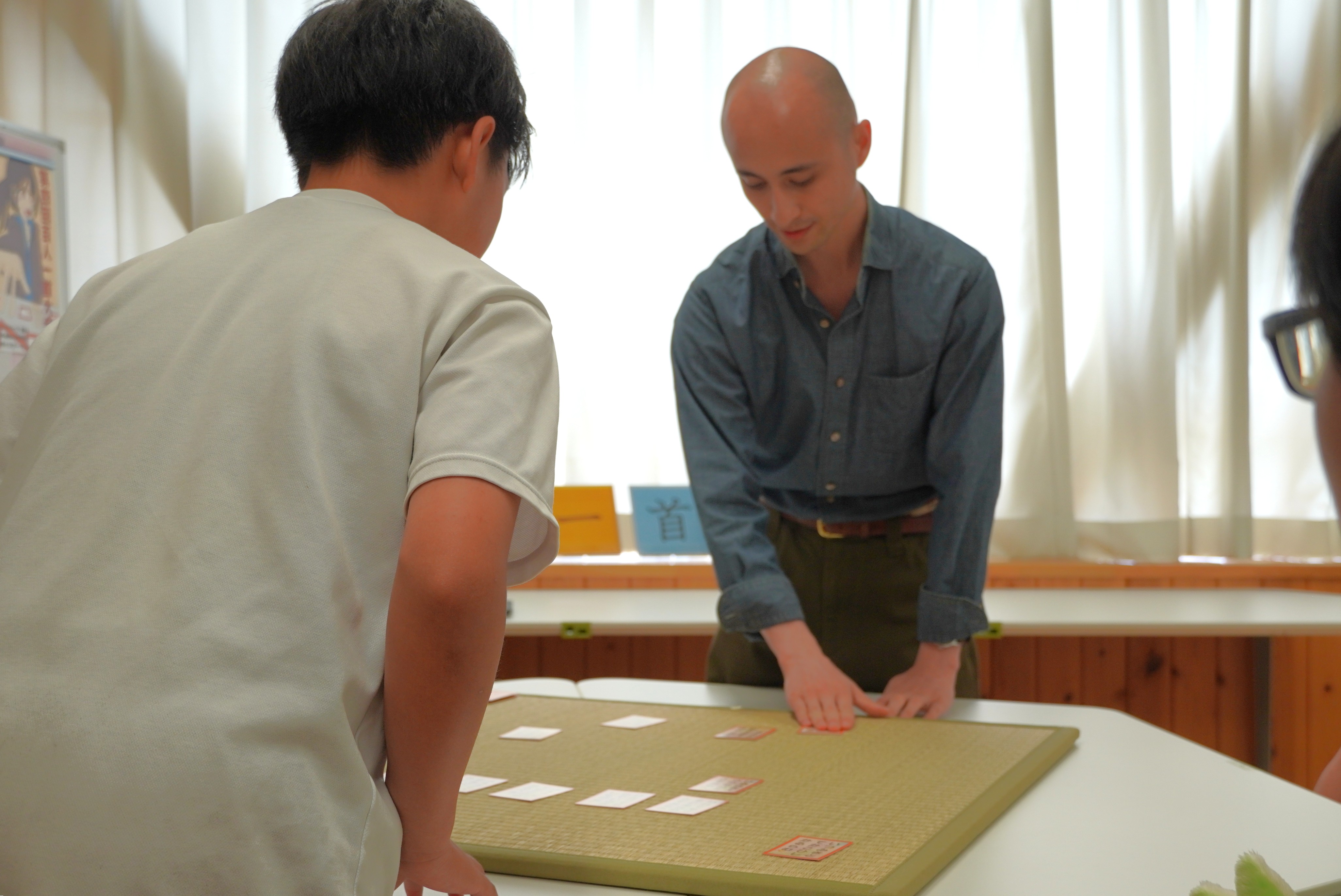 神岡中学校で4回目となる百人一首大会が開かれました