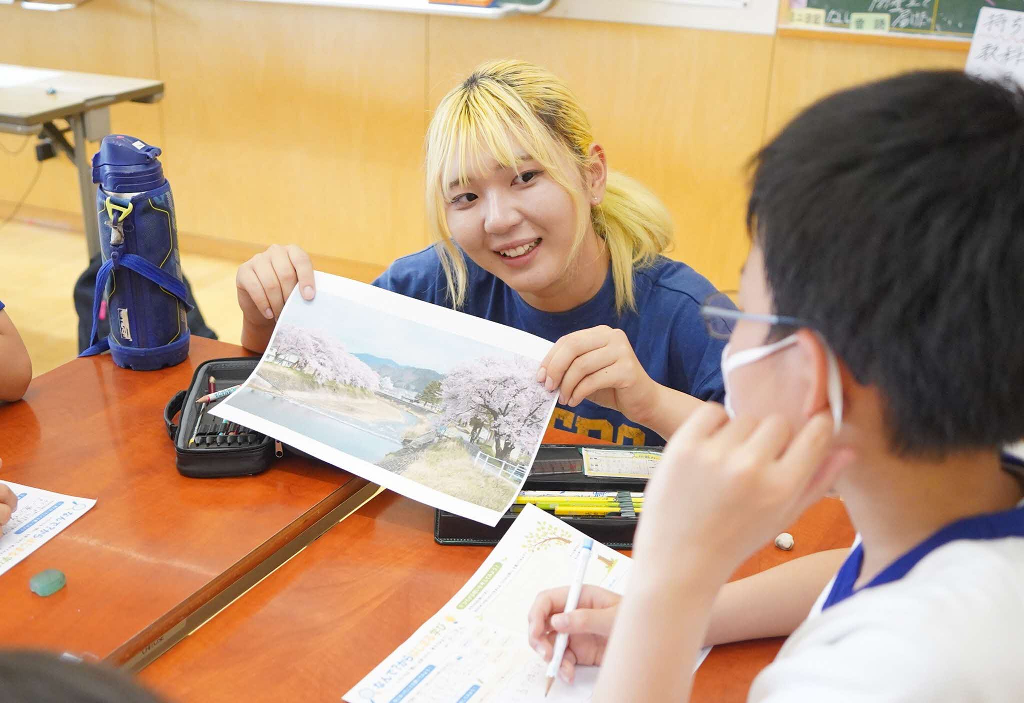 CoIUの学生から「問いの立て方」を学び、自分の探究テーマを決めました