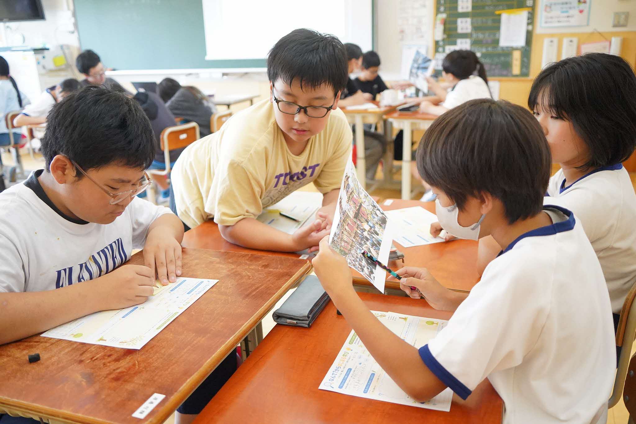 CoIUの学生から「問いの立て方」を学び、自分の探究テーマを決めました