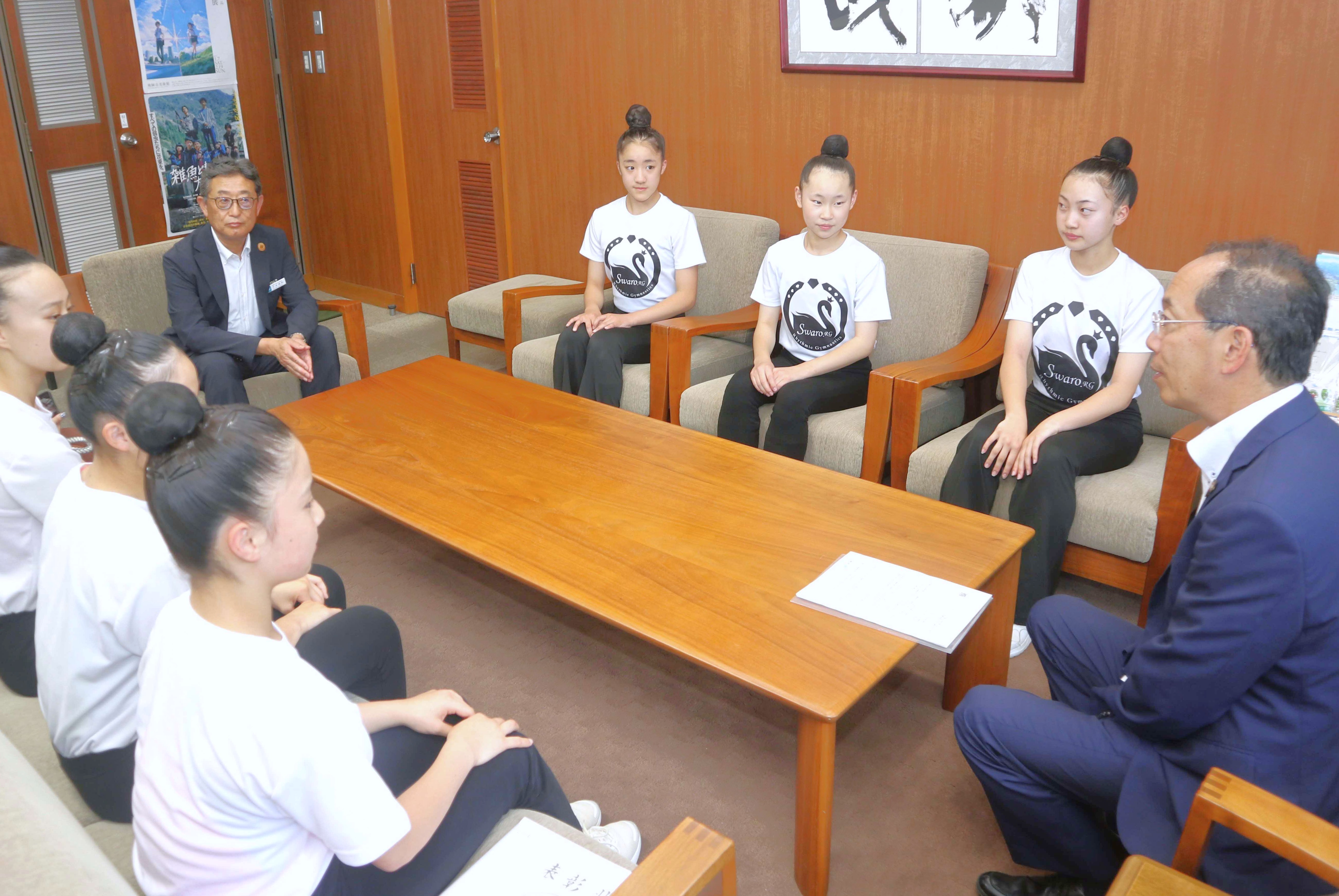 古川中の石田・渡邉両選手が新体操の「東海ジュニア選手権」に出場します