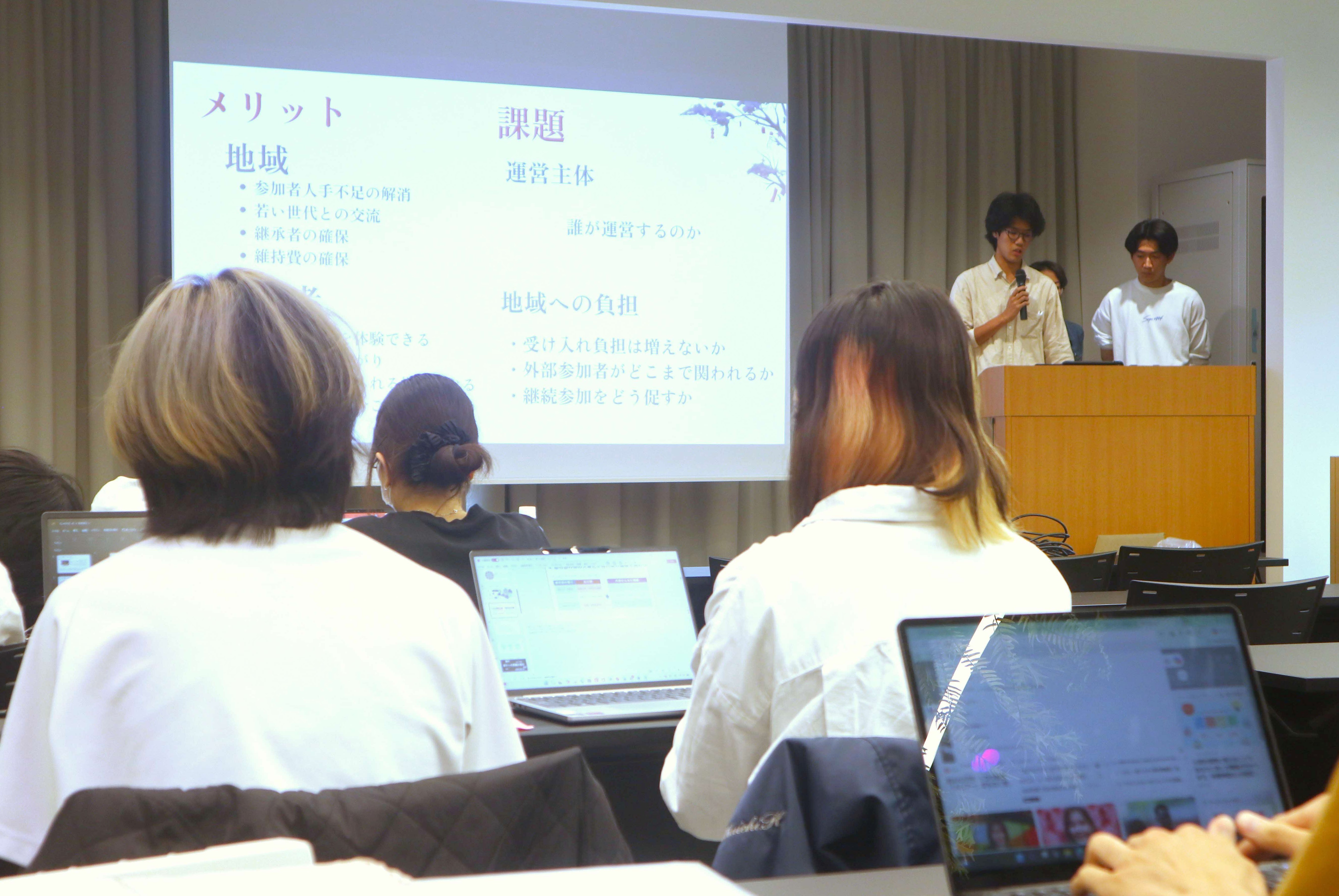 CoIUの学生が「100年後の古川祭」をテーマにプレゼンを公開