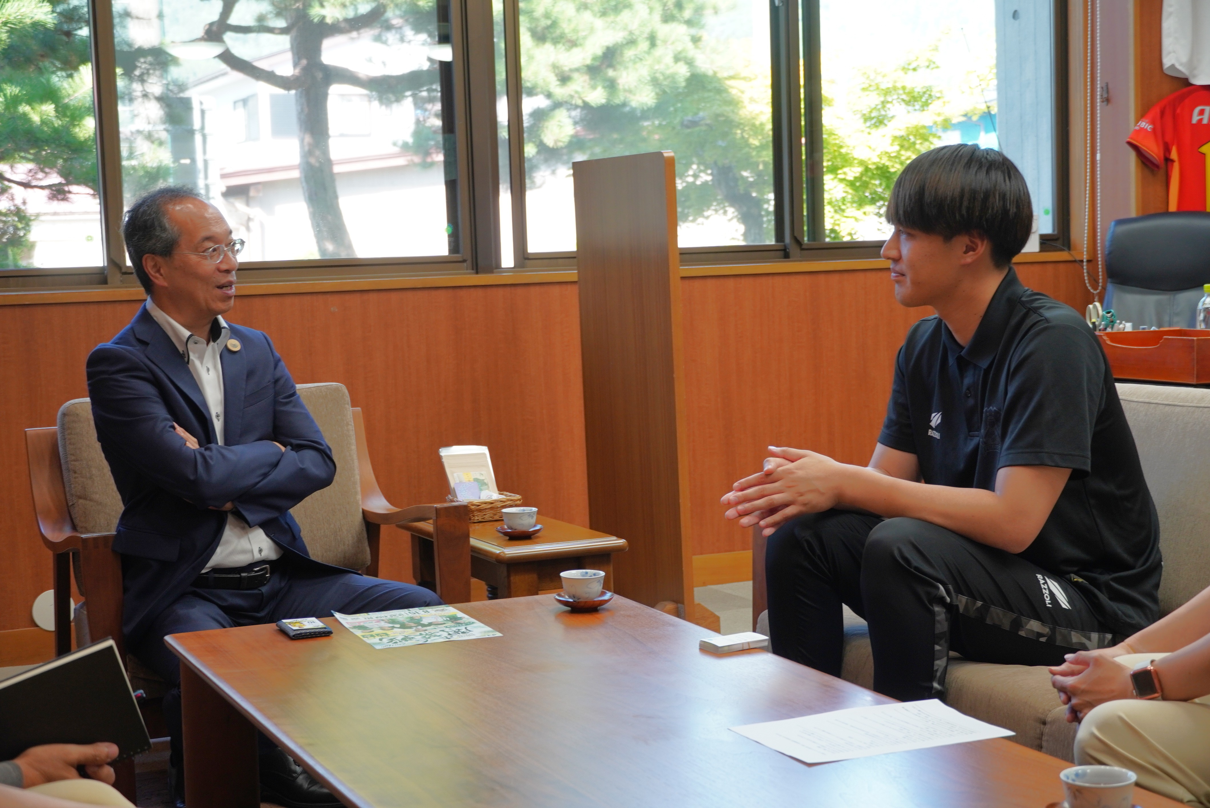 FC岐阜ホームタウン応援大使が表敬訪問しました