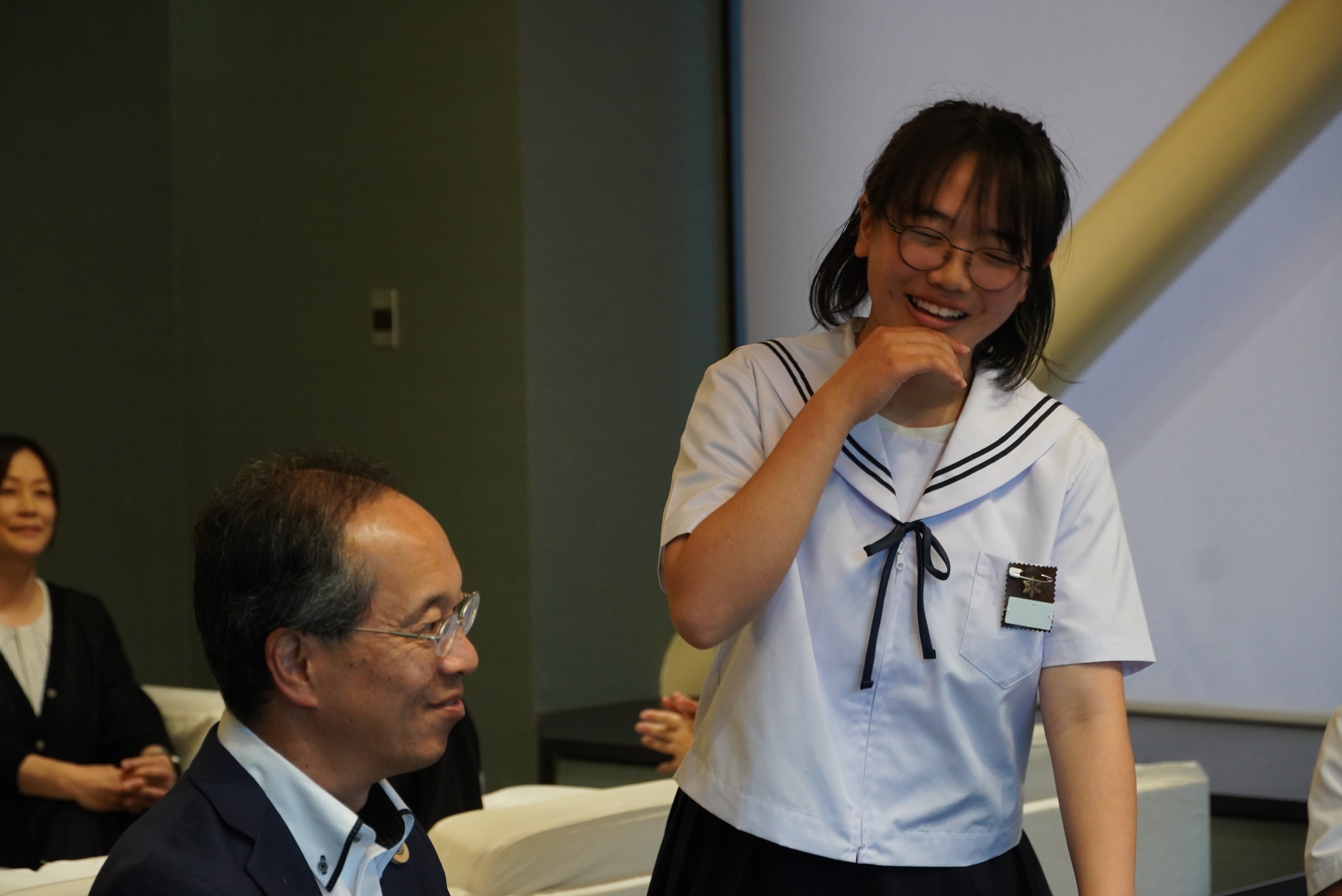平和学習で広島に派遣される中学生の激励会が開かれました
