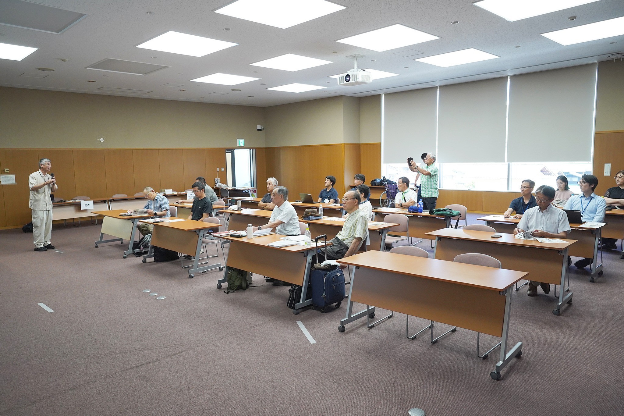 「里山と山の日ミニセミナー」が開かれました