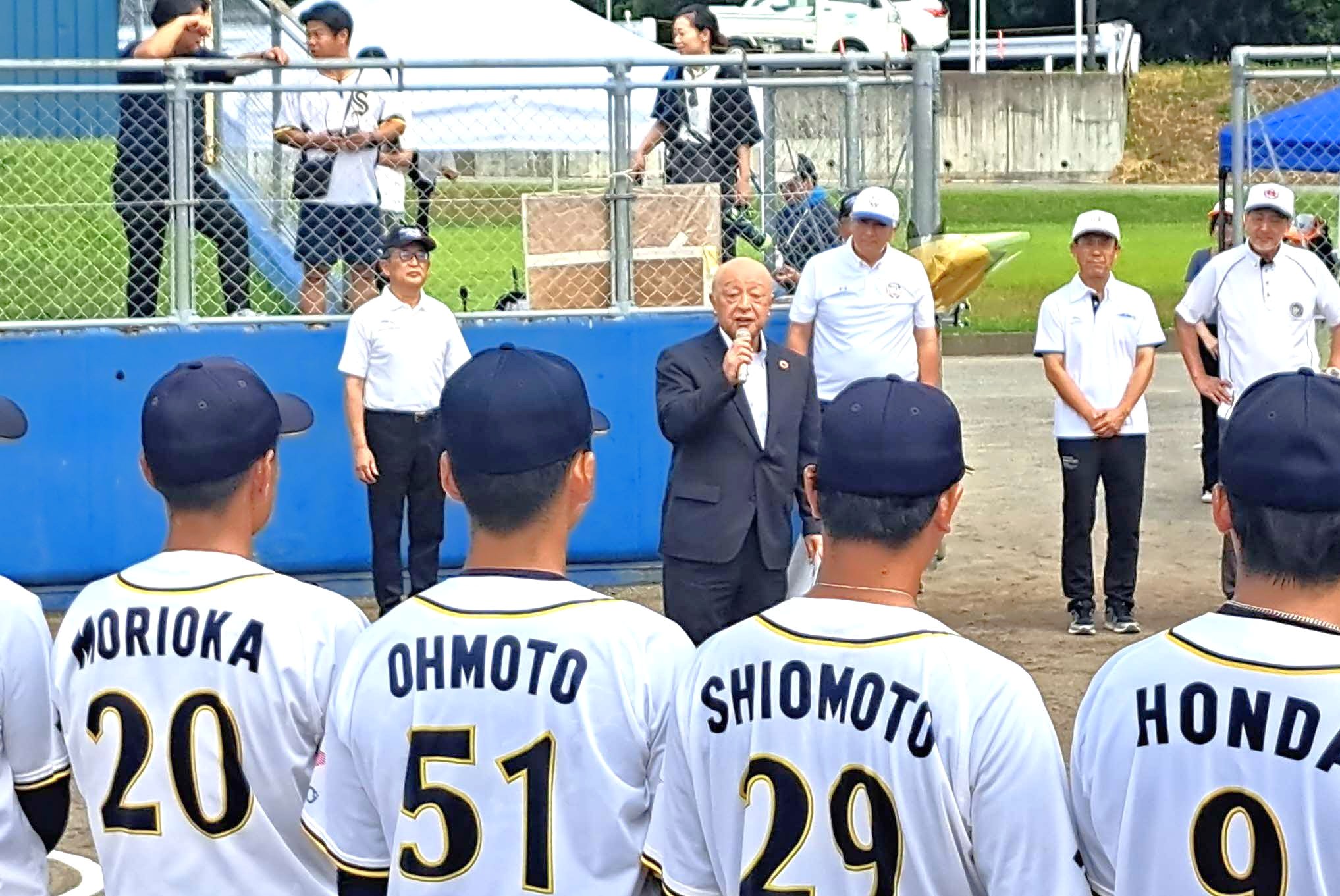 社会人野球の西濃運輸野球部を迎え「ベースボールサミット」開く
