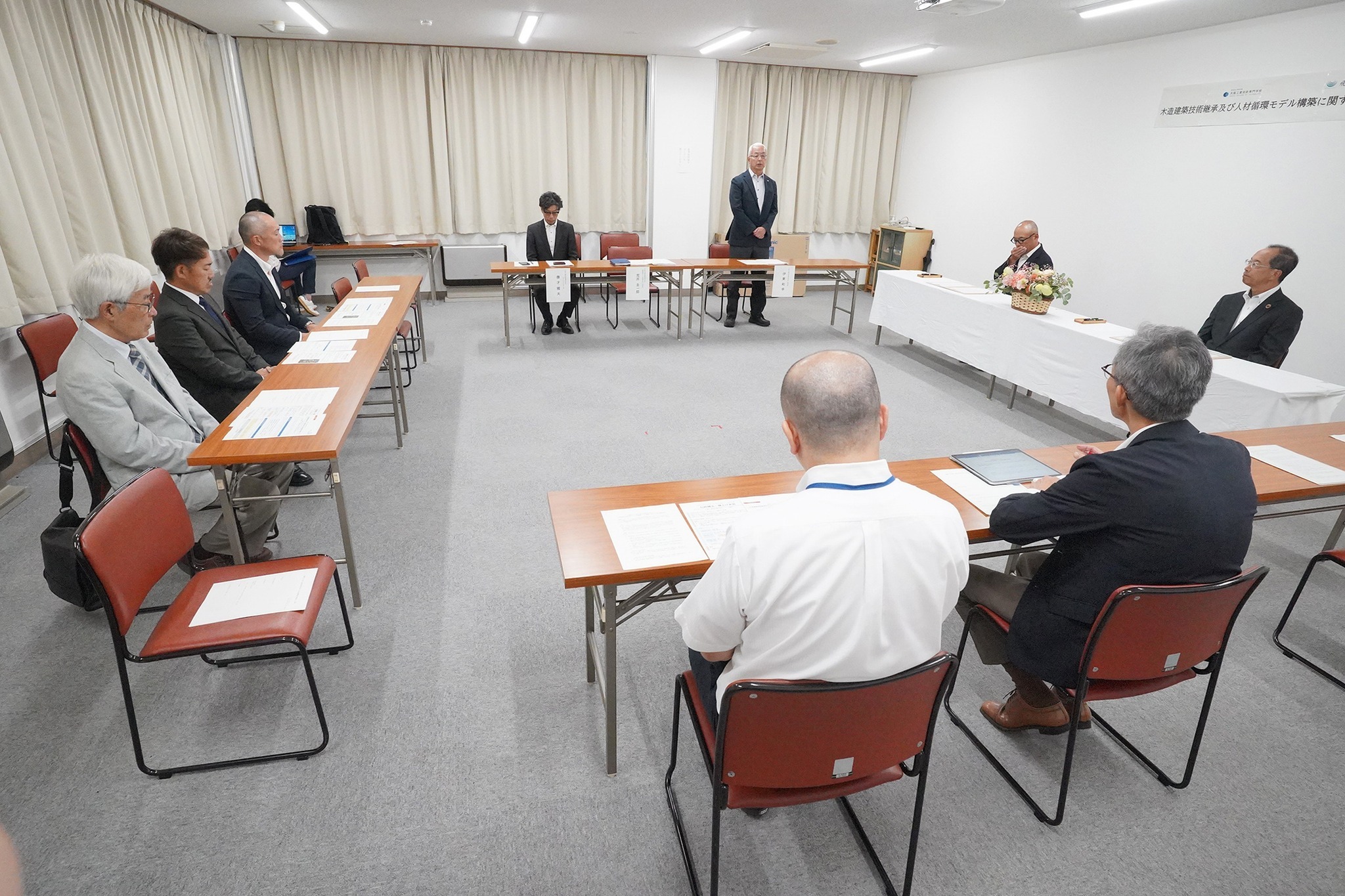 大阪工業技術専門学校と市が連携協定を締結