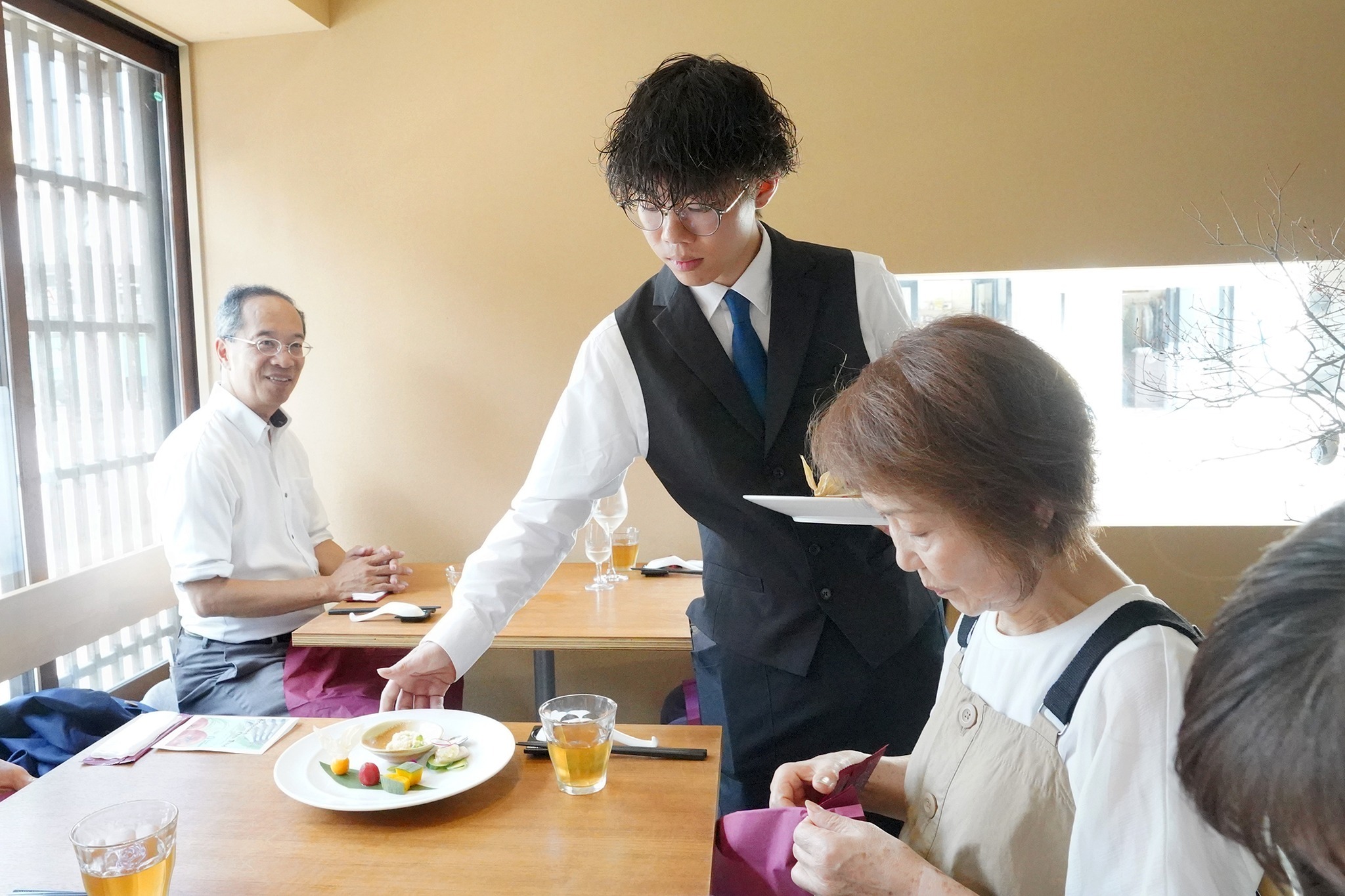 名古屋辻学園調理専門学校の学生が2日間限定で「学生レストラン」