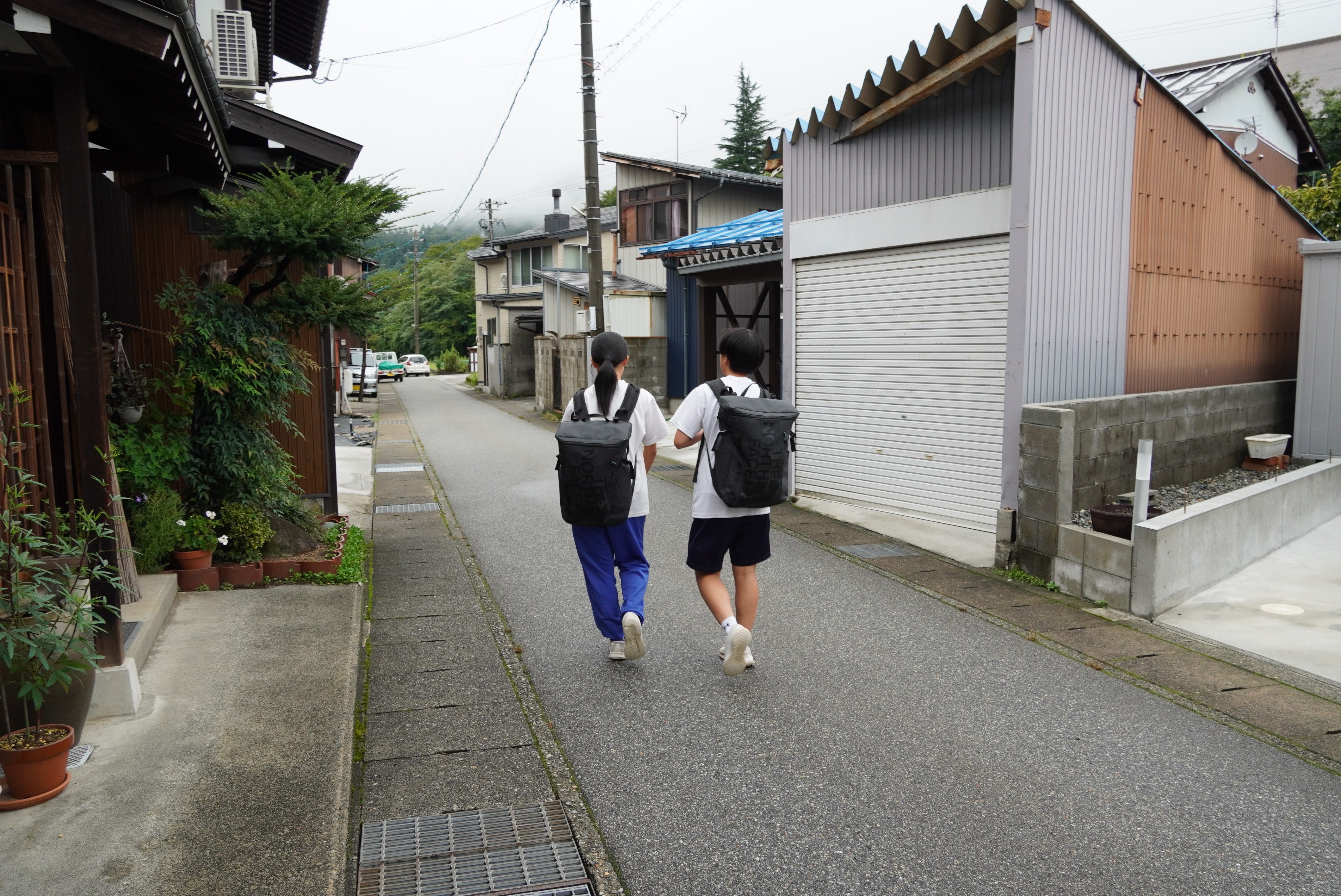神岡中学校の生徒が先輩の想いを受け継ぎ「ごみ出しサポーター」の活動を開始
