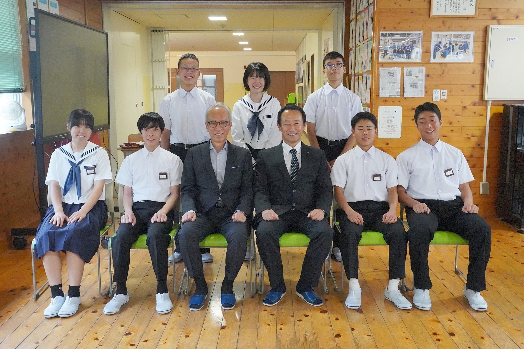 古川中学校の生徒が江崎知事と意見交換