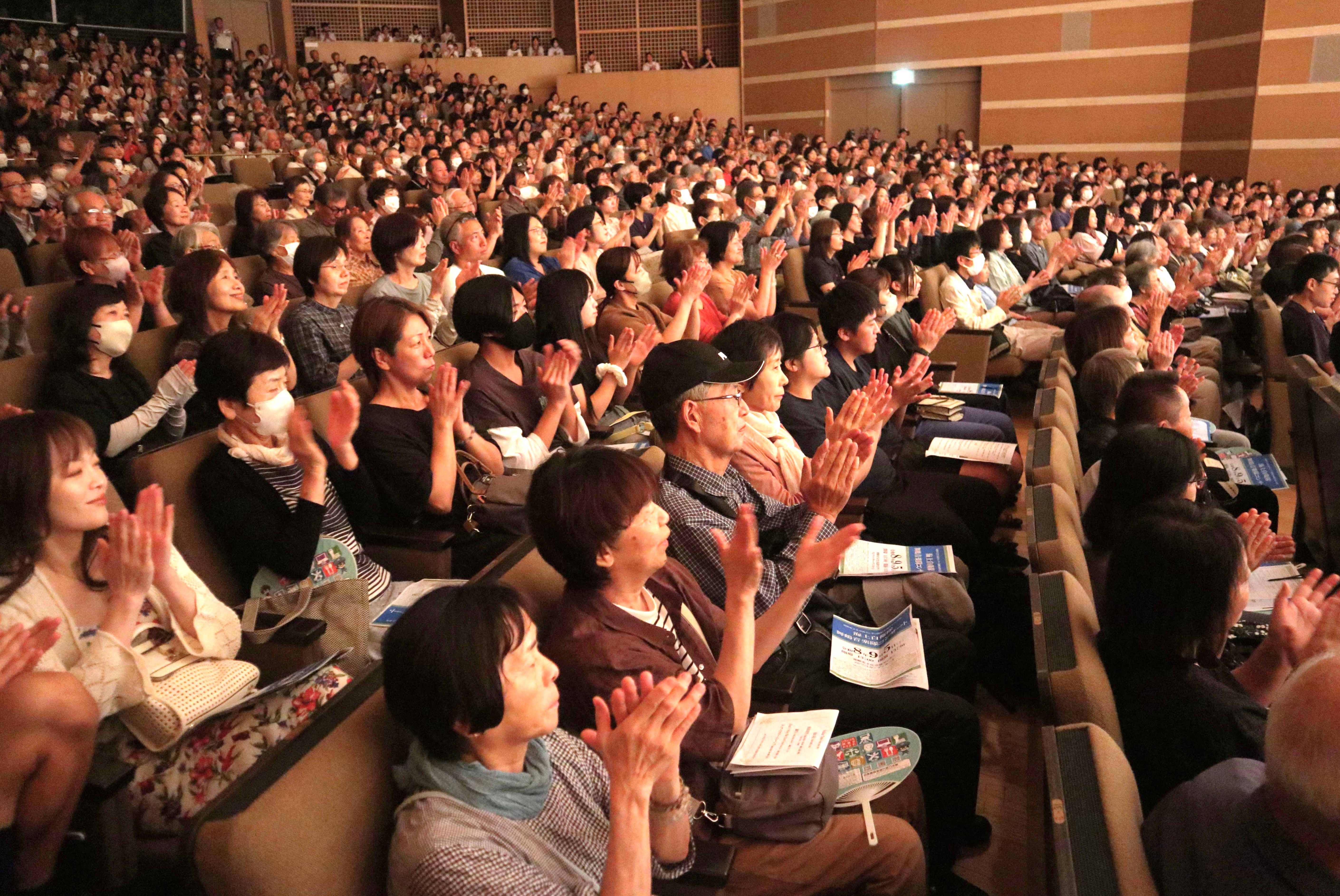 海上自衛隊舞鶴音楽隊が文化交流センター20周年記念コンサートを開催