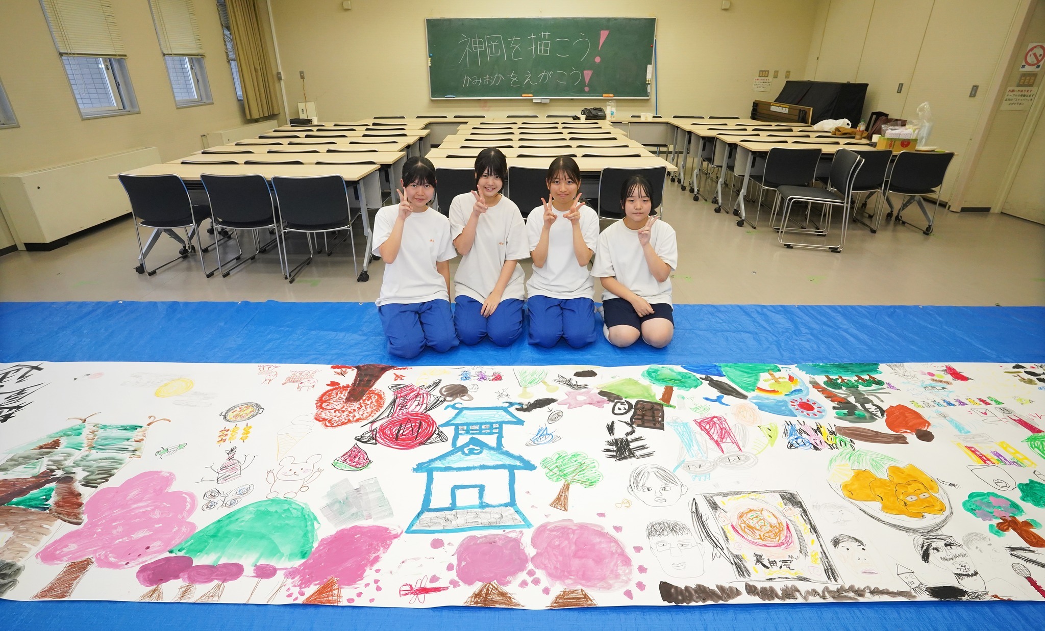 神岡中3年生の有志4人が「神岡を描く」講座を開催