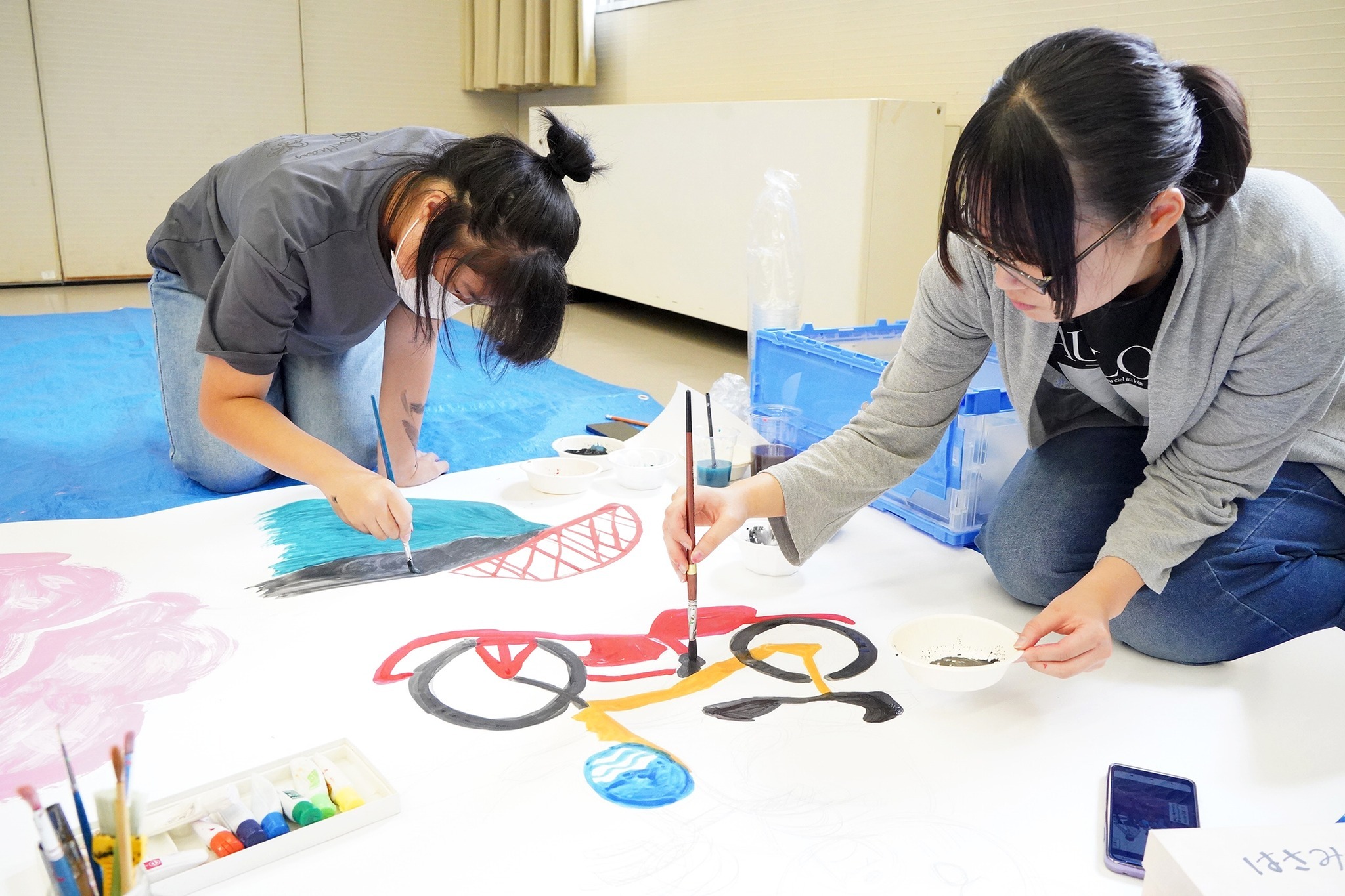 神岡中3年生の有志4人が「神岡を描く」講座を開催