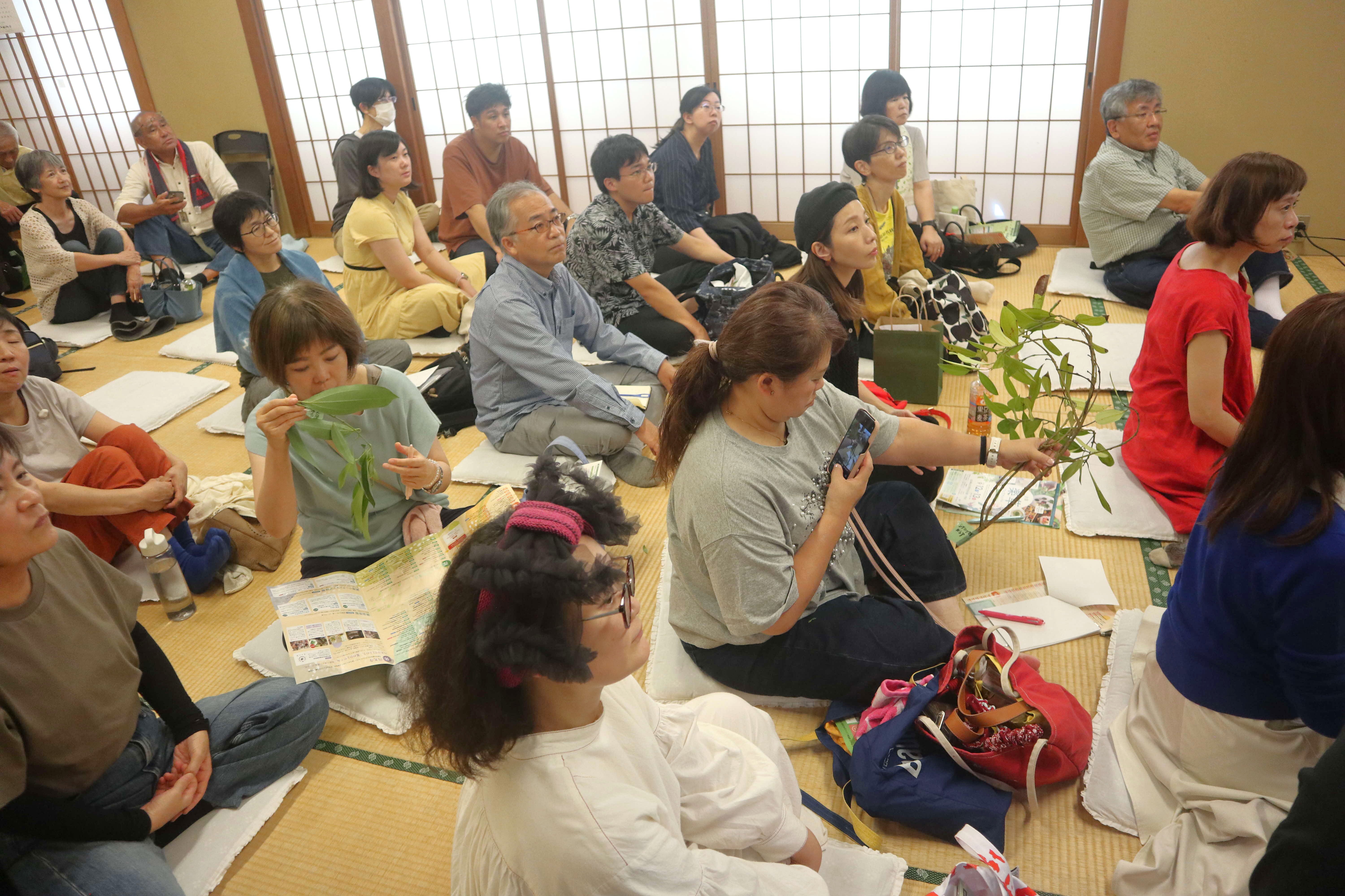 内藤記念くすり博物館を飛騨市の「薬草まちづくりパートナー」に委嘱