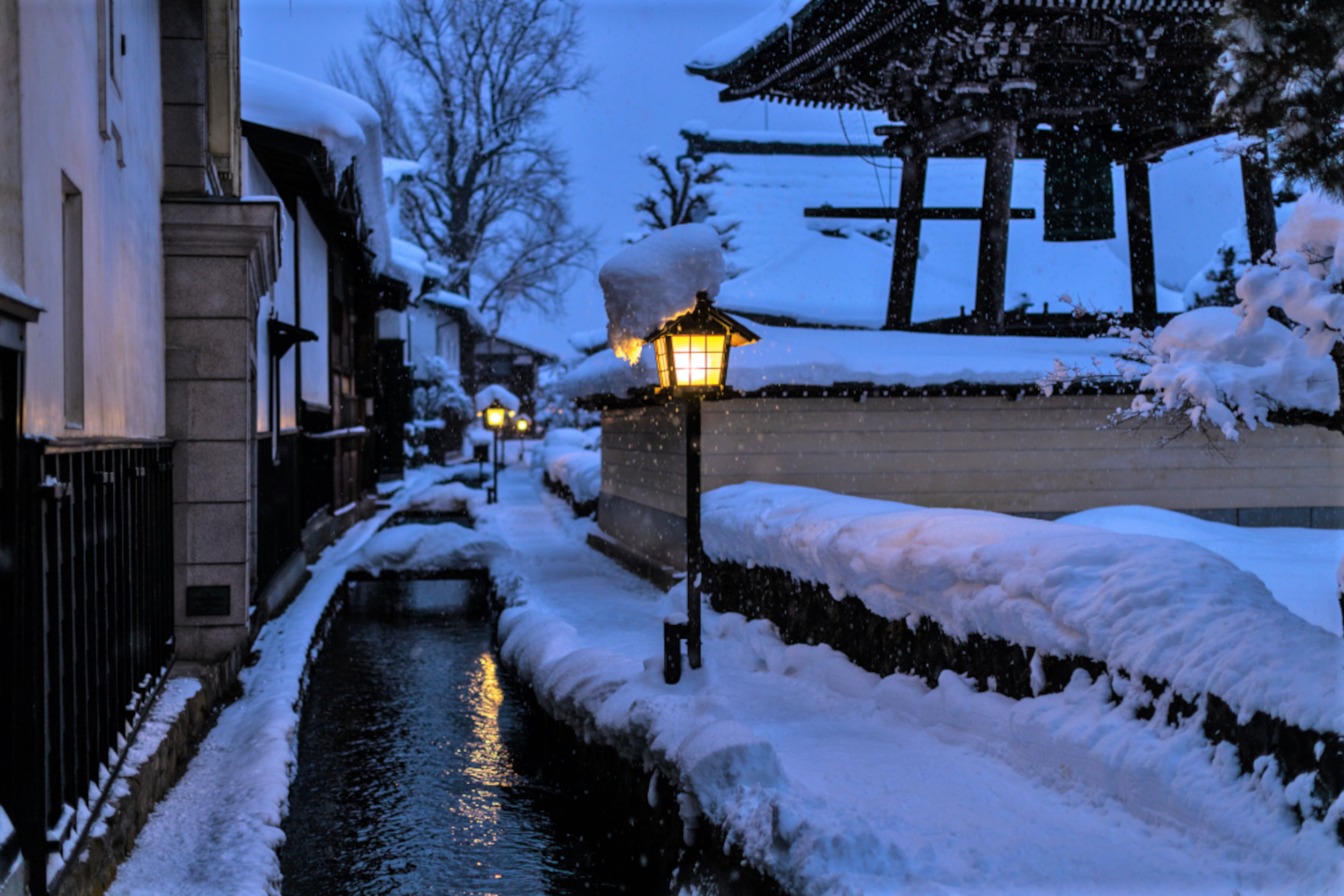 冬の夜の瀬戸川