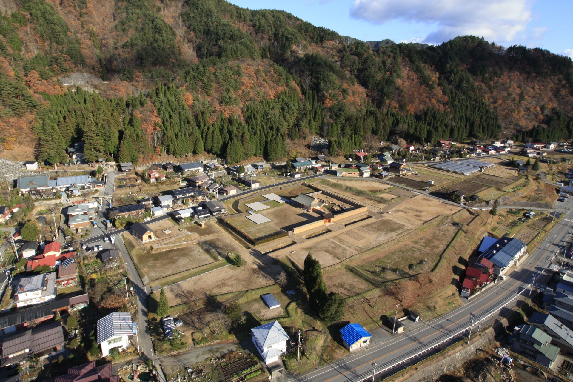 江馬氏下館跡と高原諏訪城跡