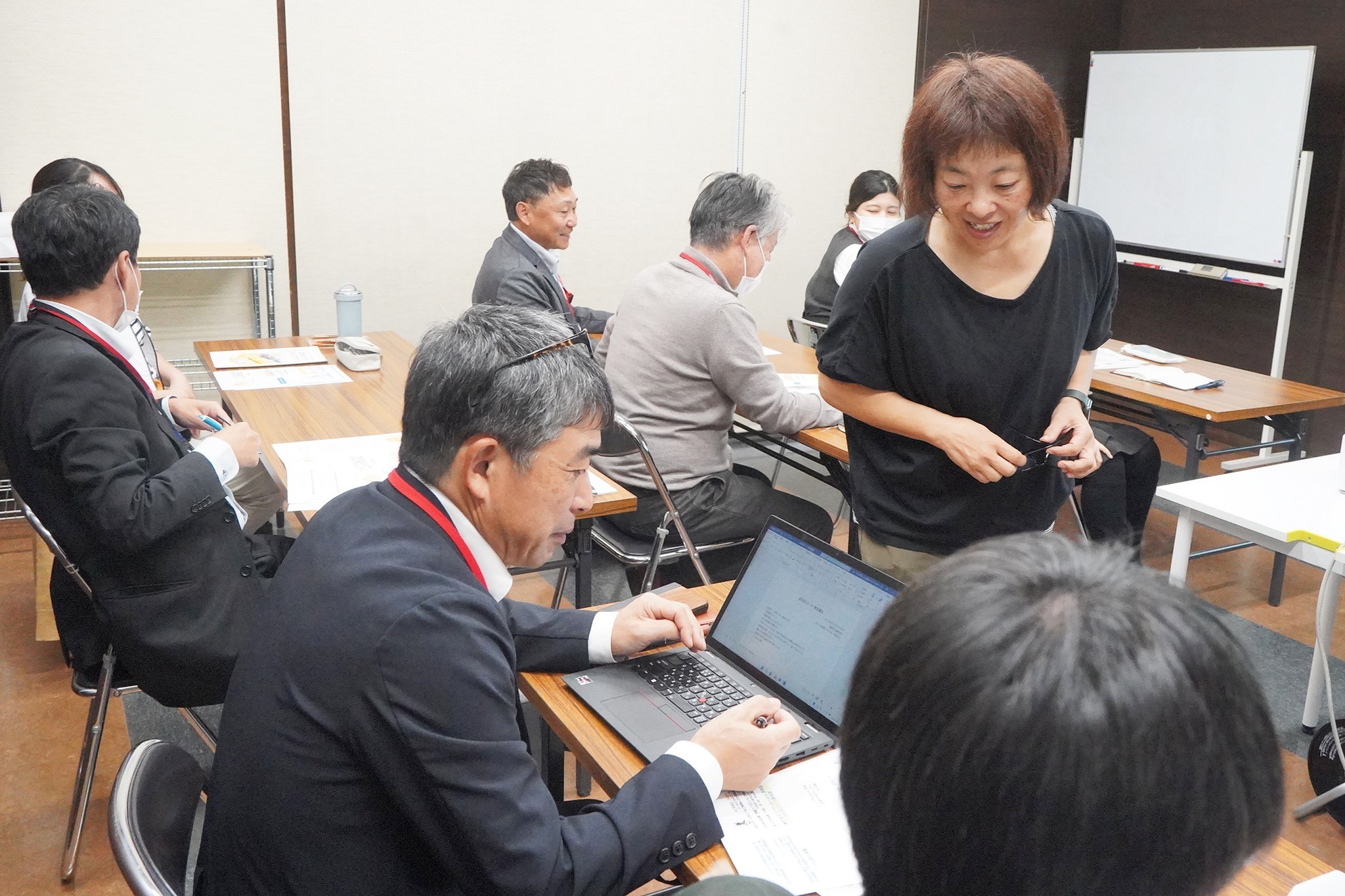 郵便局の社員を対象に「認知症サポーター養成講座」を開催