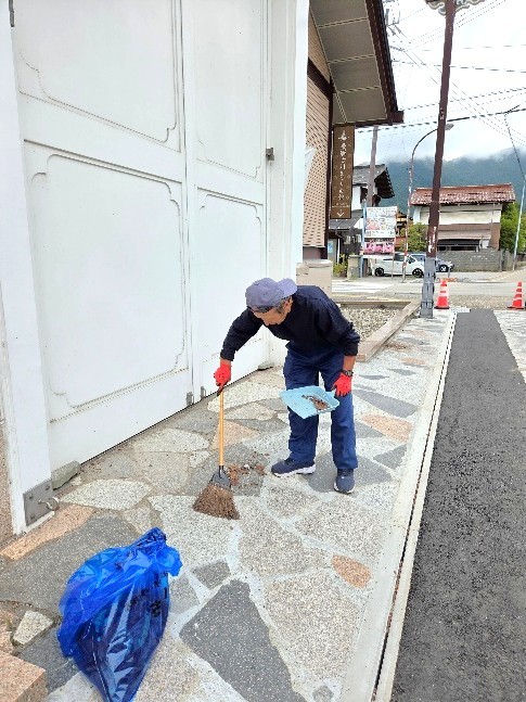 シルバー人材センター会員が奉仕活動を行いました