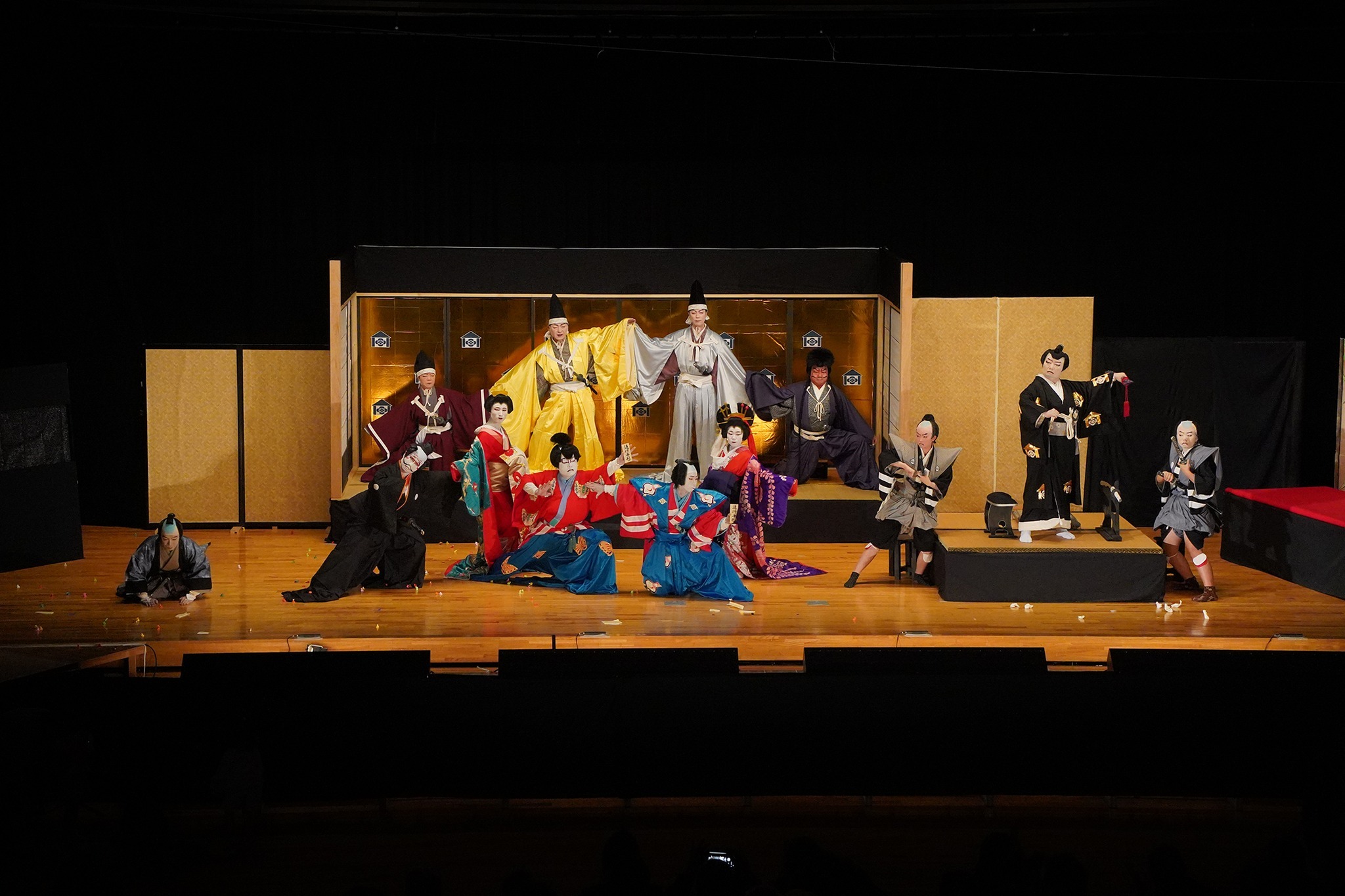 「飛騨・美濃歌舞伎大会」が飛騨市で開催されました