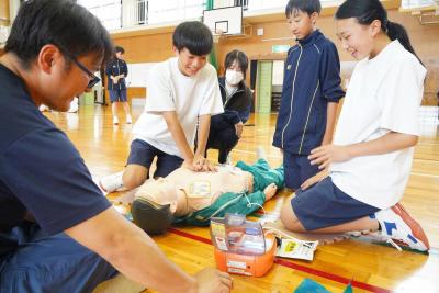 古川中学校で「ジュニアパラメディックプロジェクト」を実施