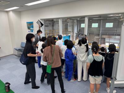 クリーンセンターでの見学の様子