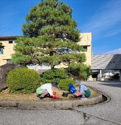 シルバー人材センター会員が奉仕活動を行いました