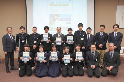 古川中3年生有志が取り組んだ脱炭素の取組みの成果を発表