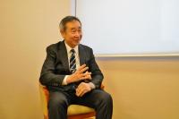 梶田先生がインタビューをうけている画像2