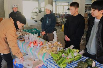 河合小とタイアップし「飛騨かわい いなか～にばる」を盛大に開催！