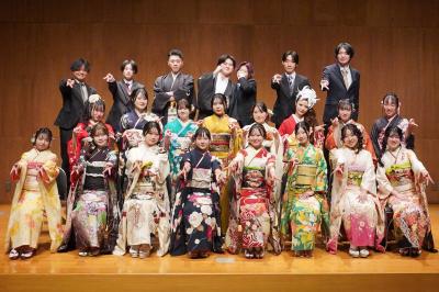 「二十歳のつどい」で旧交を温めました(古川会場)