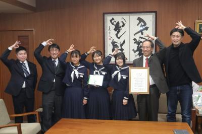 古川中が対話型AIキャラクターで「プラチナ大賞会長特別賞」を受賞