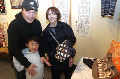 「飛騨のてむずり展」を開催～高齢者に生きる喜びを～