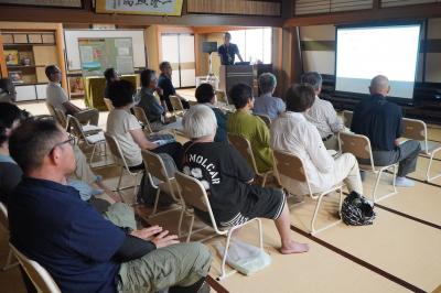 杉崎区夏祭り会場で「小島城跡」をテーマに山城ガイドが歴史講座