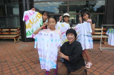 夏休みの思い出づくりにさまざまな工作を楽しみました